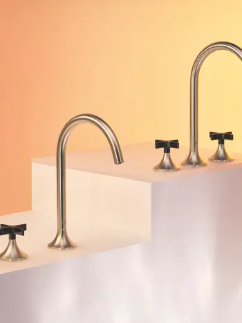 Premium innovation washbasin faucet transitional